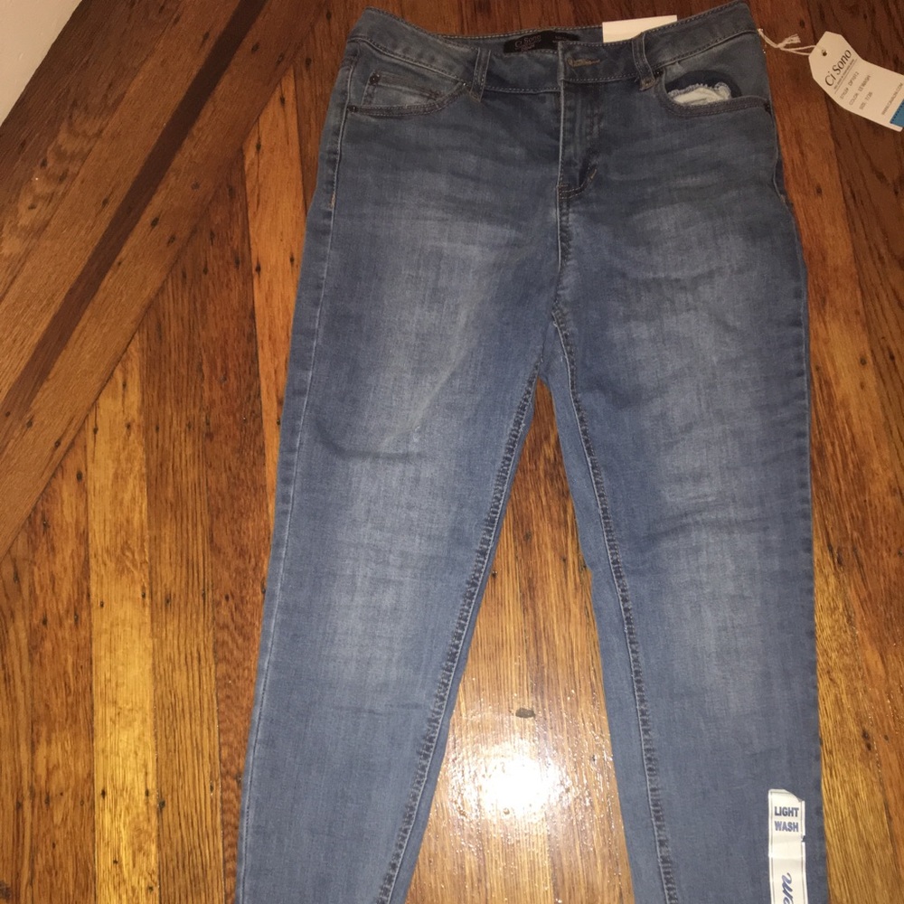 Fashion Nova Ankle Jeans